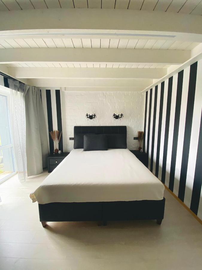 Seaside Apartments Roja Ngoại thất bức ảnh